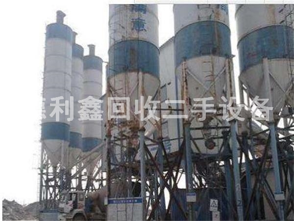 北京攪拌站回收，瀝青攪拌站設(shè)備回收